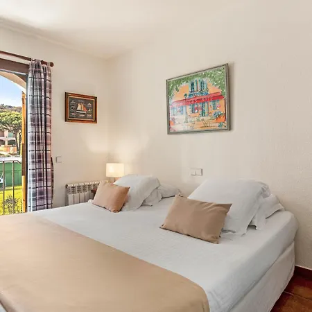 Villa 28 Maria Levy's *