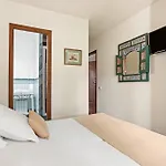 28 Maria Levy's * سان تروبيه
