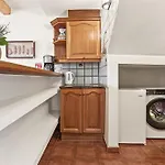 28 Maria Levy's سان تروبيه
