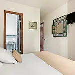 28 Maria Levy's * سان تروبيه