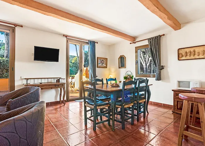 Villa 28 Maria Levy's *