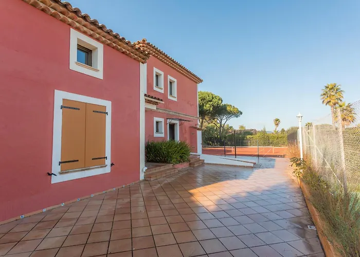 28 Maria Levy's Villa